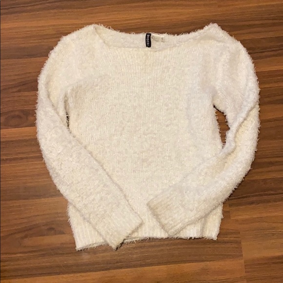 SOLD - Fuzzy White H&M Sweater - Picture 1 of 1